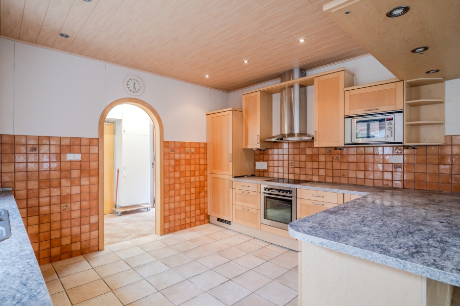 4 Bedroom Property for Sale in Dennendal Western Cape